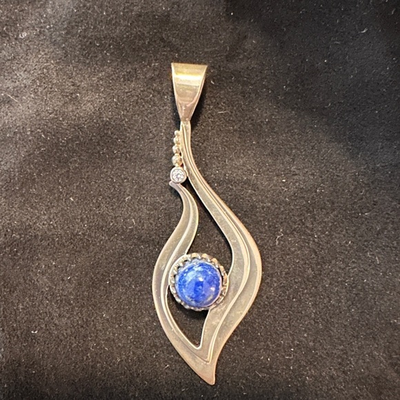 Jay King Silver & Blue Lapis pendant - Picture 2 of 8